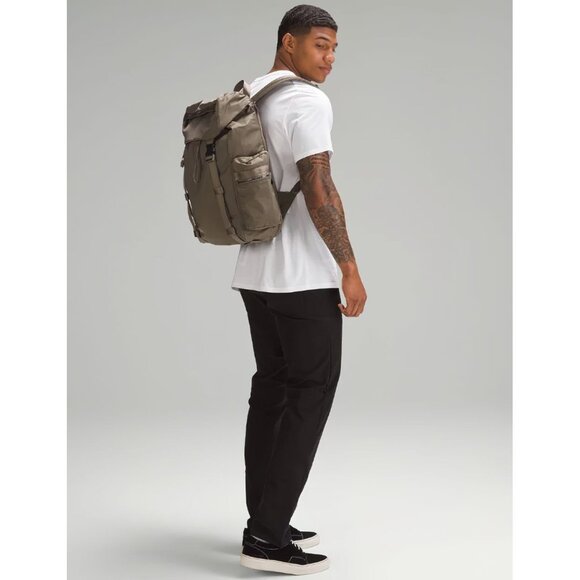 Lululemon Wunderlust Backpack 25L Green Grey - Picture 3 of 16